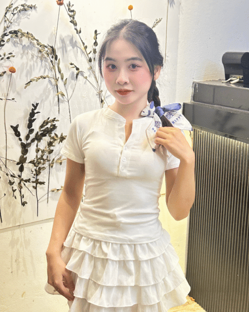 Áo thun nữ basic phối cúc - Ảnh 5